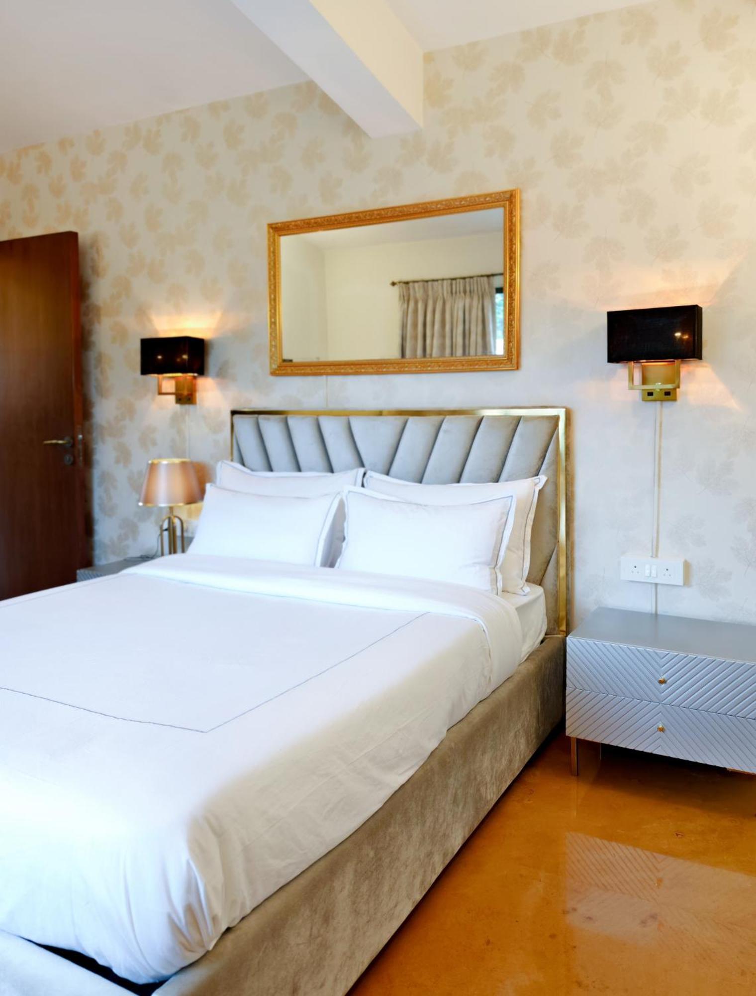 White Stallion Villa โลนาวาลา ภายนอก รูปภาพ
